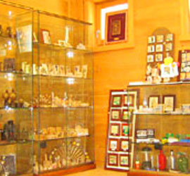 SOUVENIRS